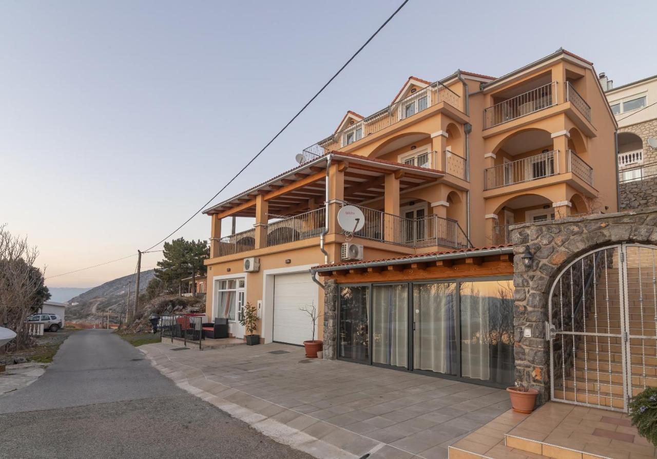 Lucia Senj Apartment