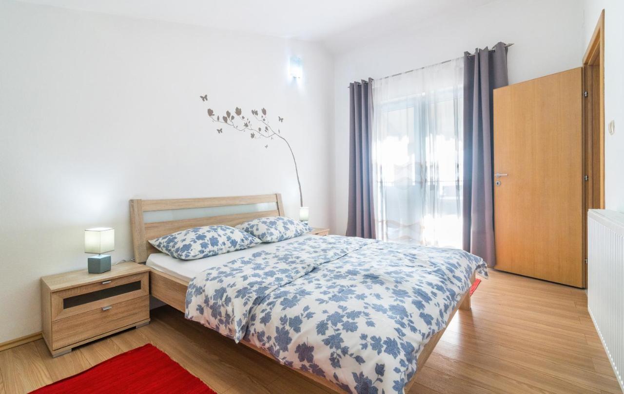 Apartment Lucia Senj *